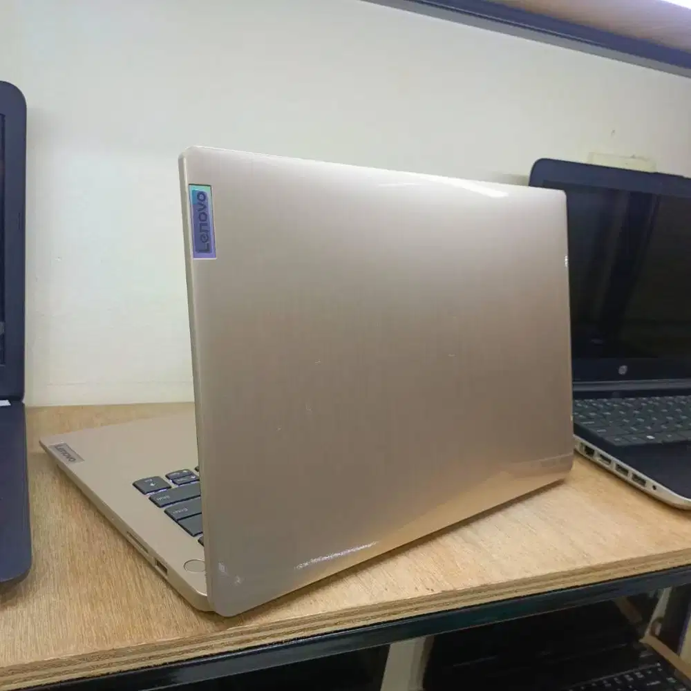 laptop lenovo Ideapad slim 3 14ITL6 Intel core i5 gen 11 GPU IRIS Xe