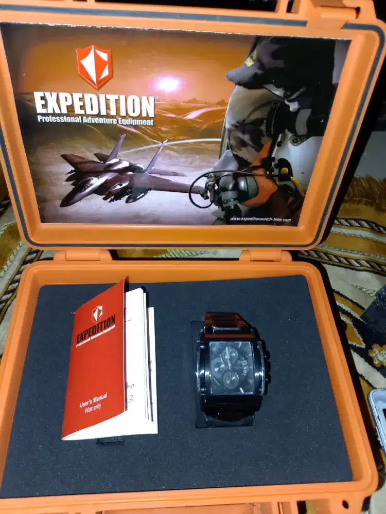 Jam tangan pria expedition