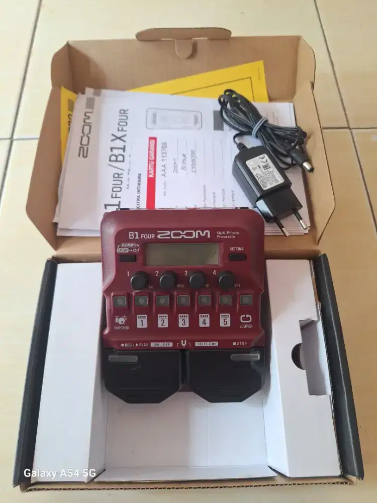 Efek bass zoom b1 four vox