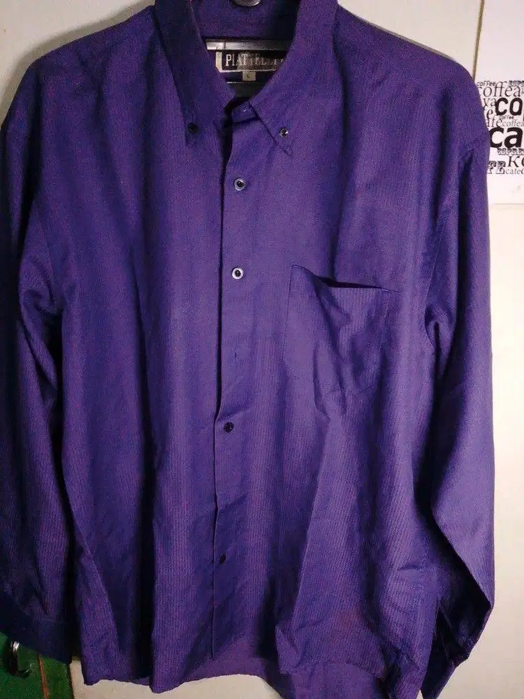 Kemeja lengan panjang