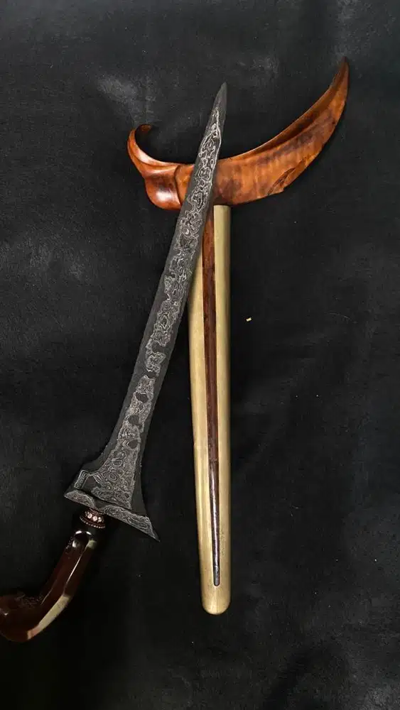 Keris Jalak tilam sari pamor udan mas original sepuh tua