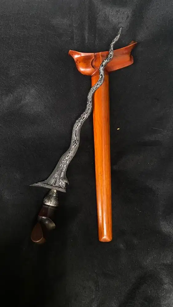 Keris Sabuk Inten Majapahit luk 11 top tua warangka Palembang original