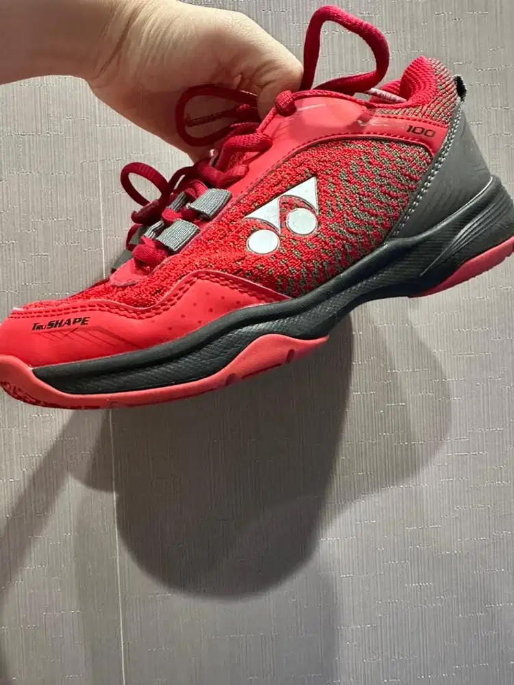 Preloved Yonex Badminton Shoes