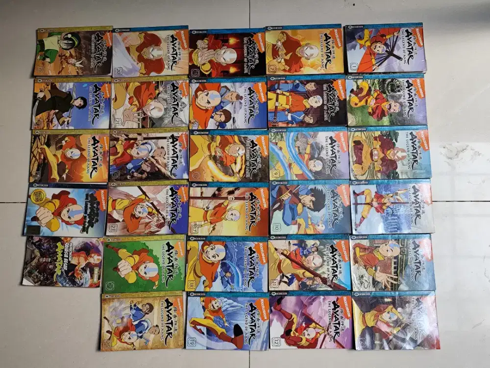 Buku series comic avatar paket