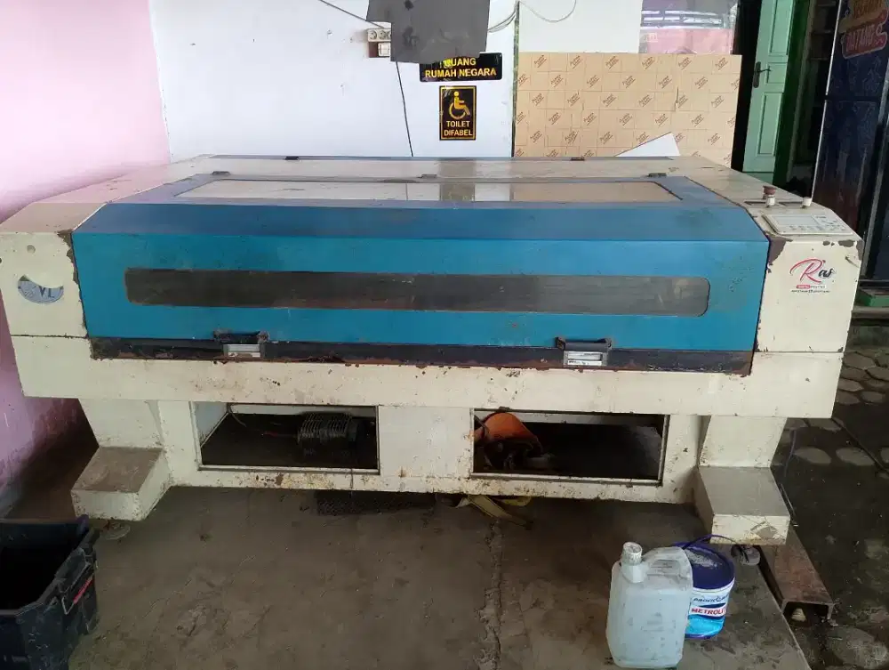 Mesin laser cuting co2