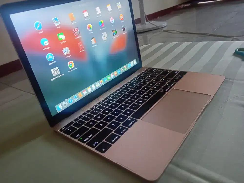 Macbook  12inch retina 2017