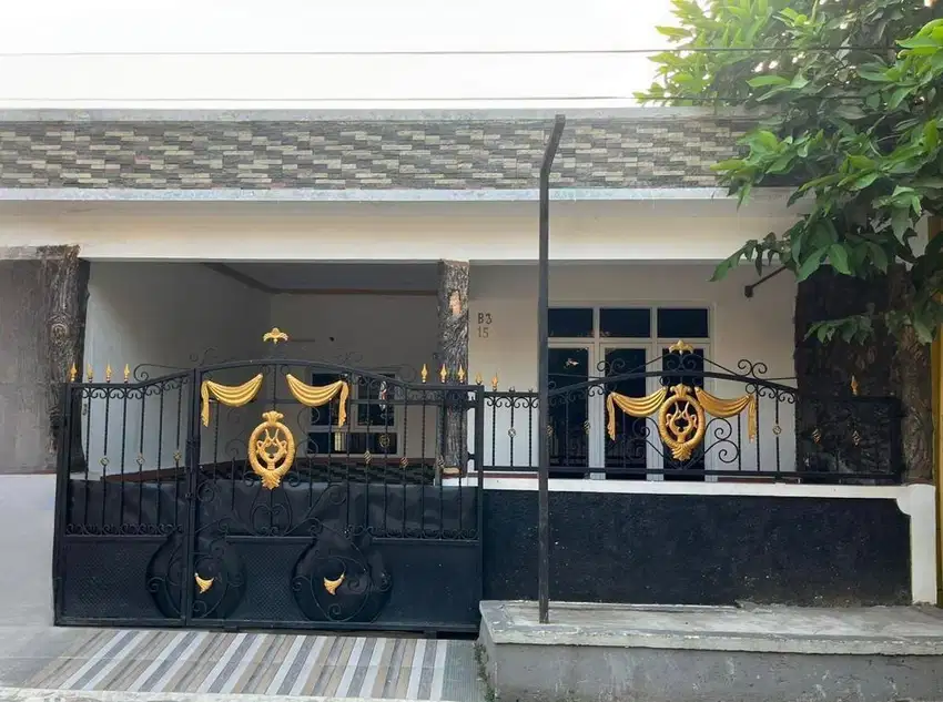 Dijual rumah dengan lokasi sangat strategis,dan siap huni