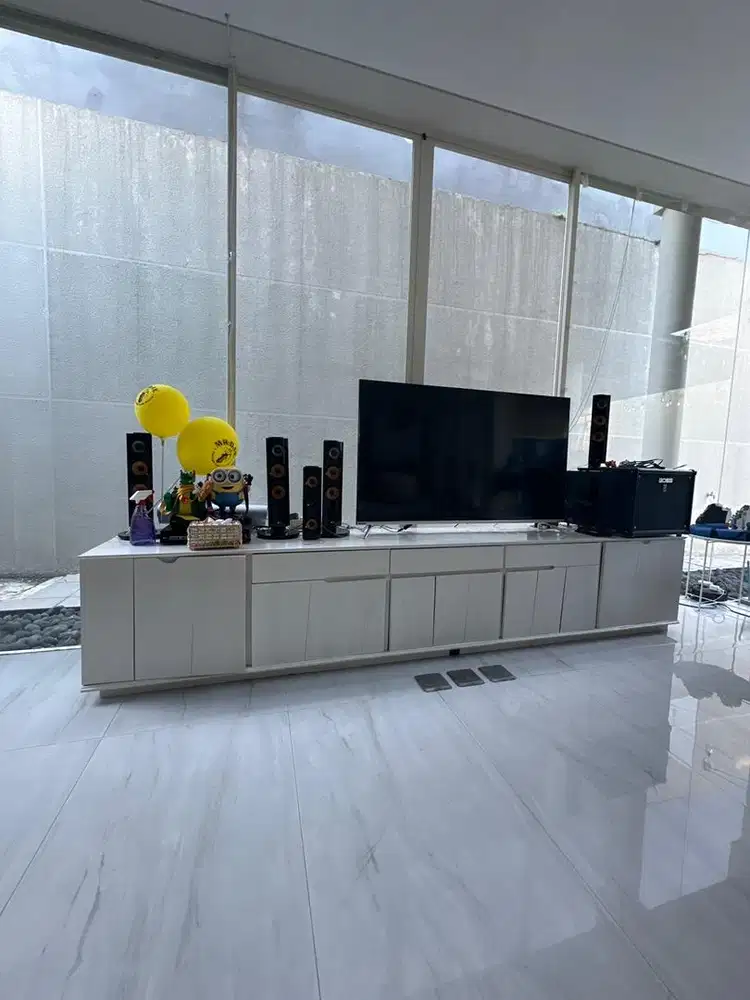 Jual meja lemari TV panjang 2 meter