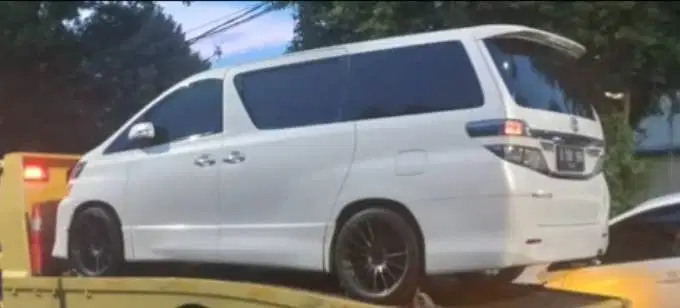 Enkei RS05RR 20x9.5 +27 5x114.3 Made in Japan.