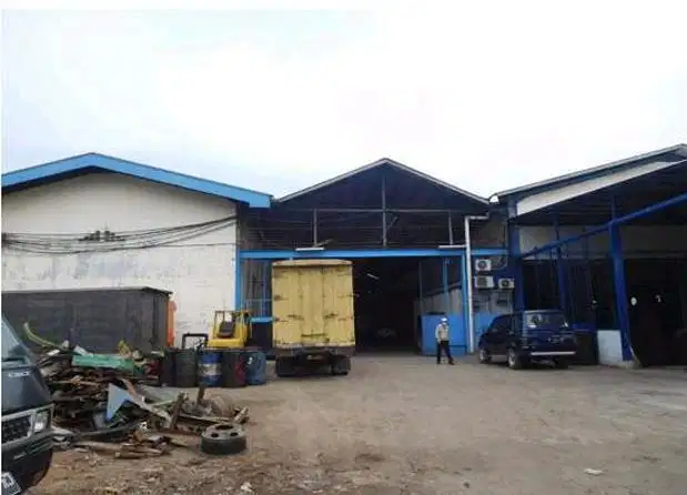 Turun Harga, Dijual NJOP Gudang di Jl. Husein Sastranegara, Jurumudi