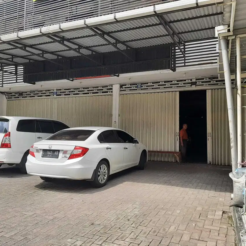 Disewakan Ruko 2 Lantai Strategis Dekat Tunjungan Plaza Surabaya Pusat