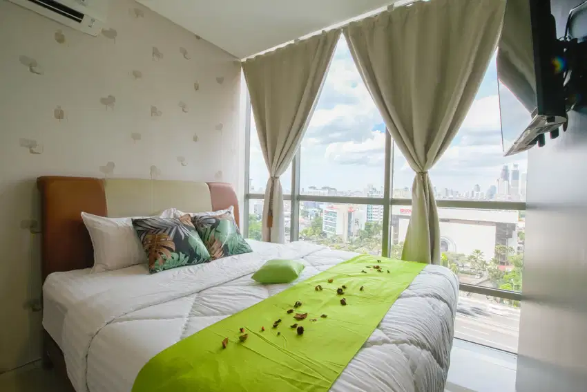 Apartemen GP Plaza 2 BR Full Furnished Dekat Slipi, Pelni, dan Binus