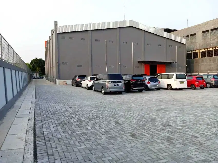 Gudang dan Kantor Prime location di Jl.Raya Boulevard Kota Harapan Ind