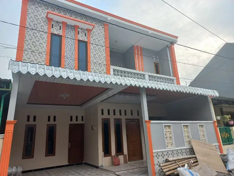 Rumah Bagus 2 Lt Dekat Exit Tol Klodran Solo