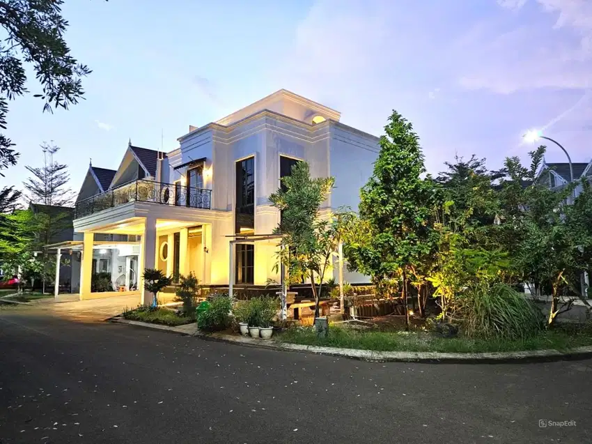 Rumah Mewah hoek 3lt 12x15 180m Cluster Thames JGC Jakarta Garden City