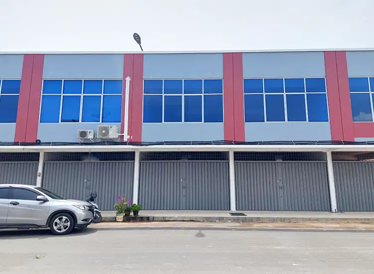 Disewakan Ruko siap pakai di Golden Bengkong BCI
