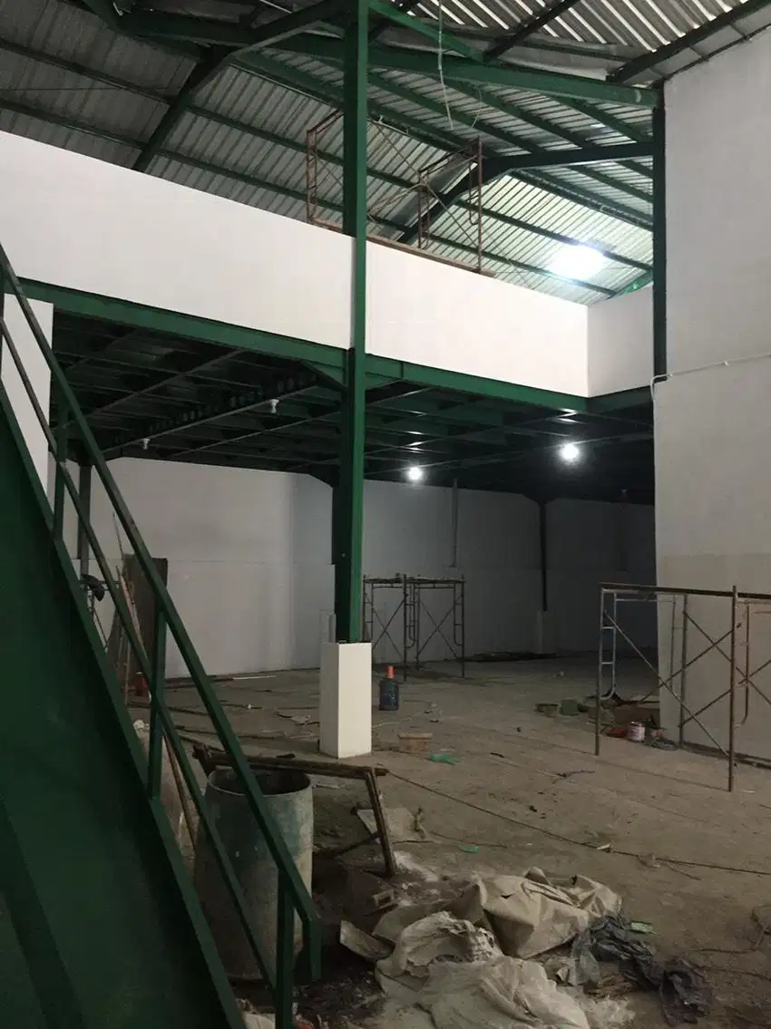 Dijual Gudang Lokasi Strategis Siap Huni 2 Lantai Kapas Madya Surabaya
