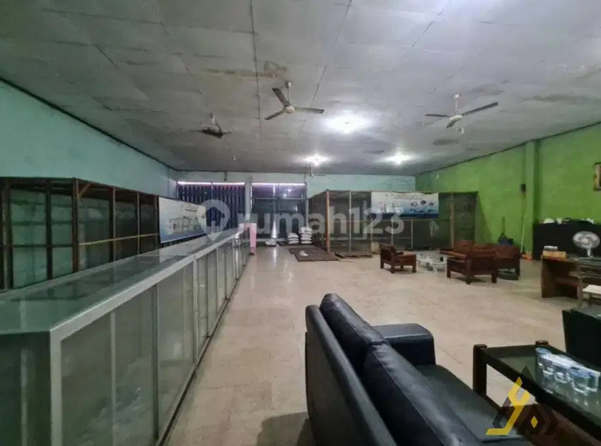 Gudang Siap Produksi di Pabelan – Bangunan 900m², Kantor, Carport,
