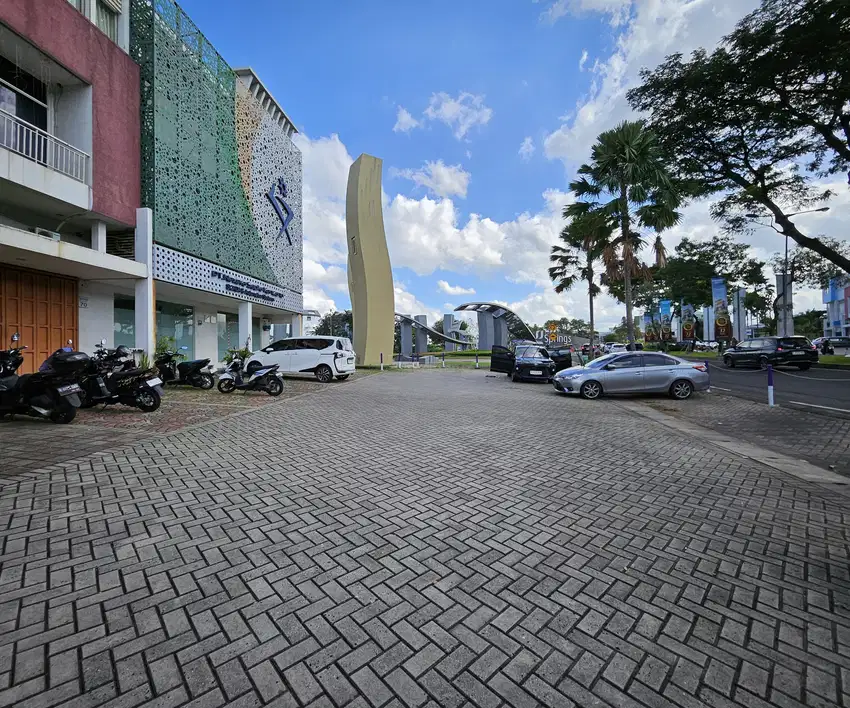 Di Jual Ruko Ukuran Besar Di Kawasan Spring, Gading Serpong