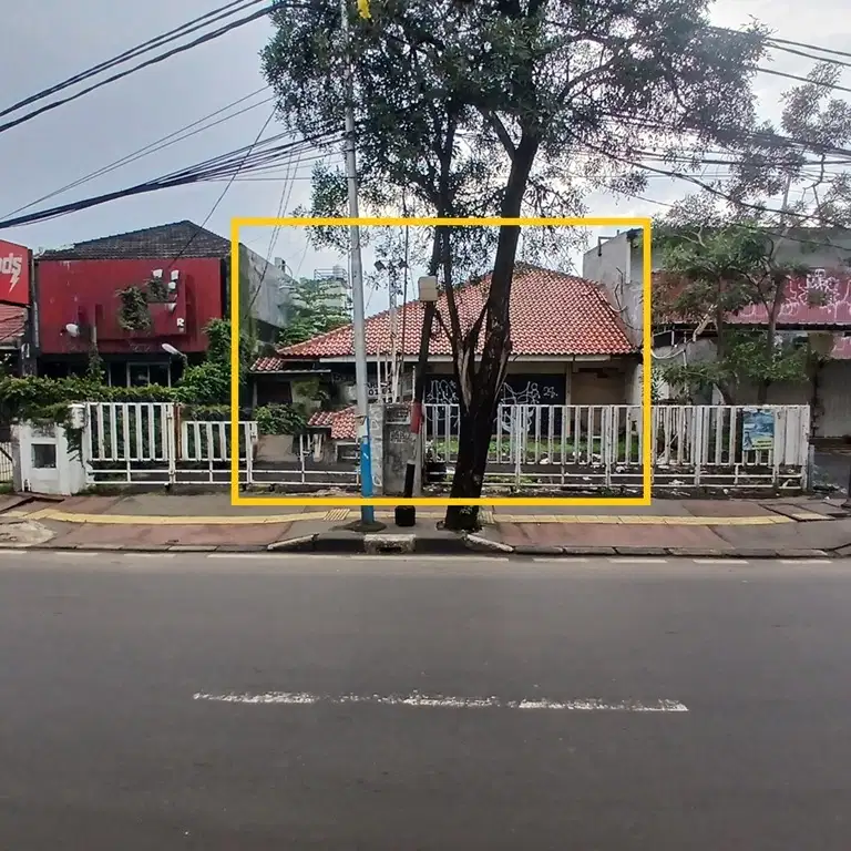 Dijual luas 334m2 Cocok Untuk Usaha di Jl. Raya Jatiwaringin, Jak-Tim