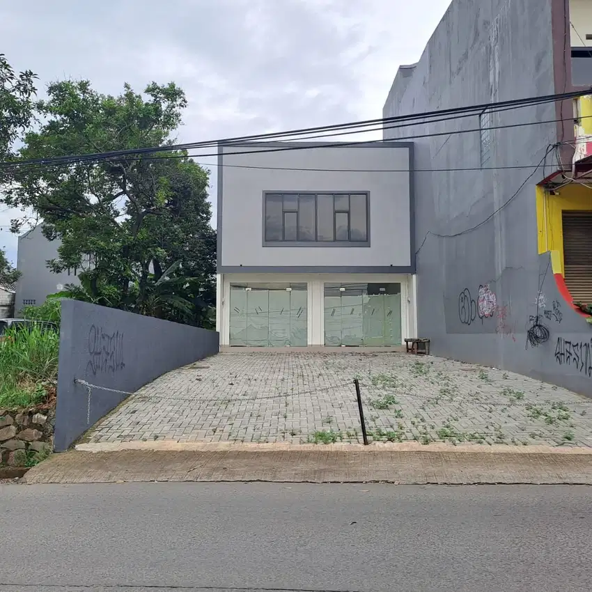 Ruko Pinggir Jalan Bangunan Baru Kodau Pondok Gede Bekasi