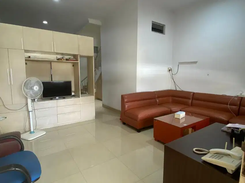 Rumah 3,5 Lantai Luas 5x15 75m2 Type 3+1KT di Muara Karang Pluit