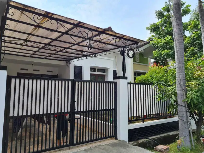Dijual rumah bagus siaphuni di Harapan Indah Cluster Aralia Bekasi