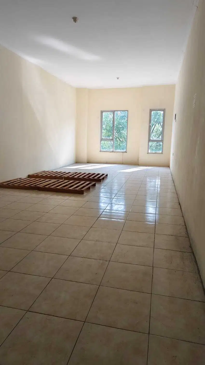 DIJUAL SEWA RUKO GANDENG KARAWACI 3 LANTAI KM LENGKAP NEGO DEAL
