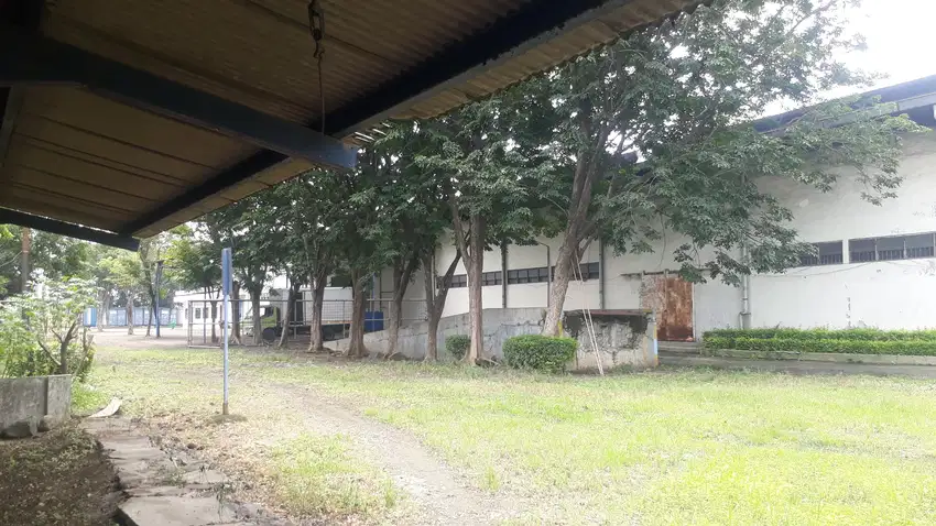 gudang sewa murah dkt tol lahan parkir luas