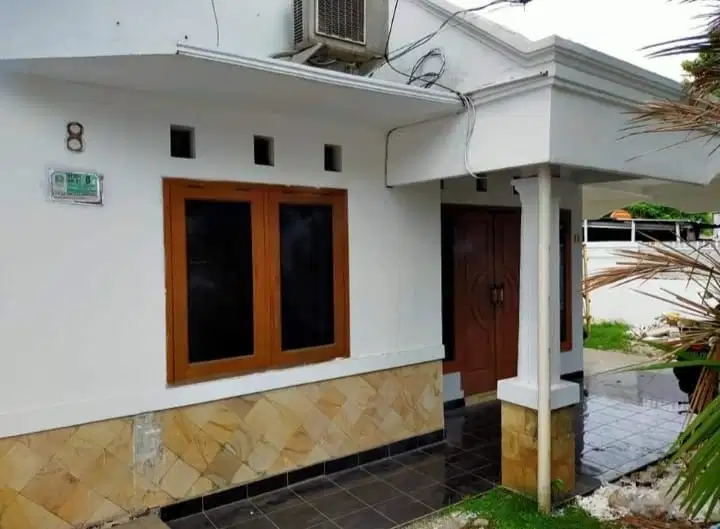 DIJUAL RUMAH SIAP HUNI DAN TEMPAT USAHA