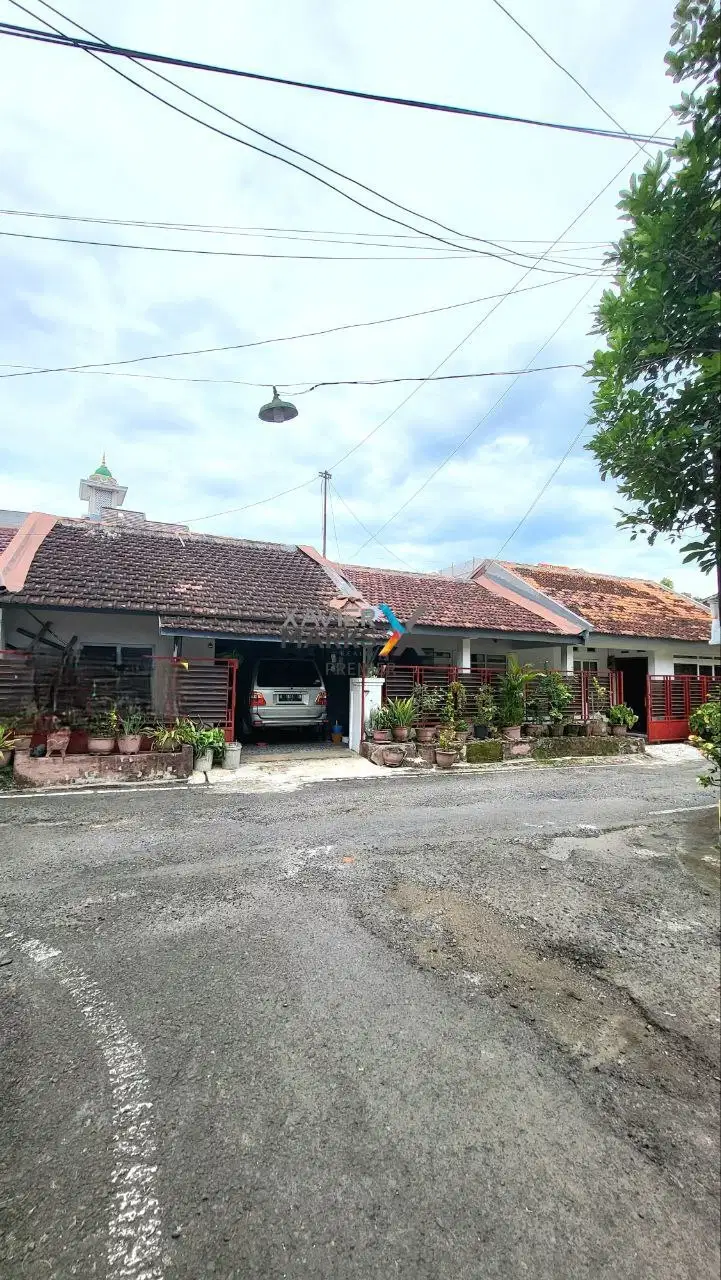 Dijual Rumah Murah Terawat di Jl Bantaran Indah Malang