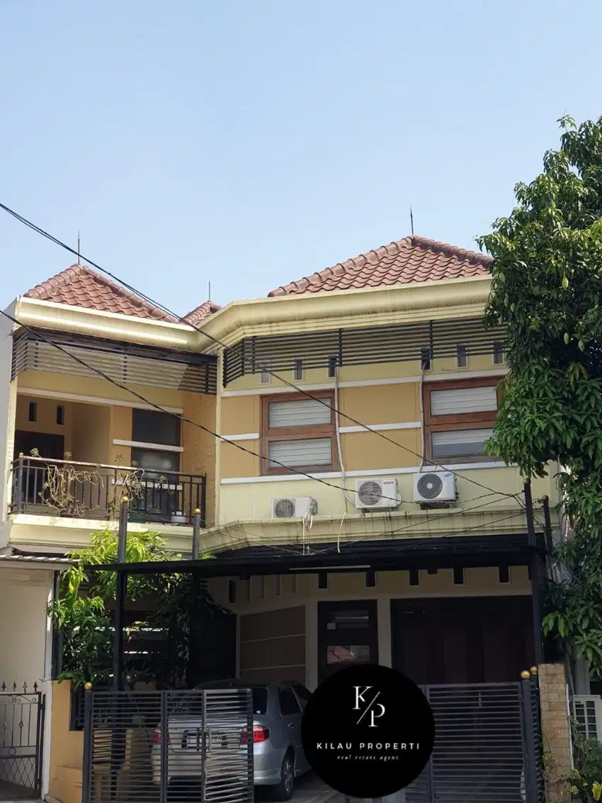 Dijual Rumah Mewah Full Furnish di Raffles Hills Cibubur.