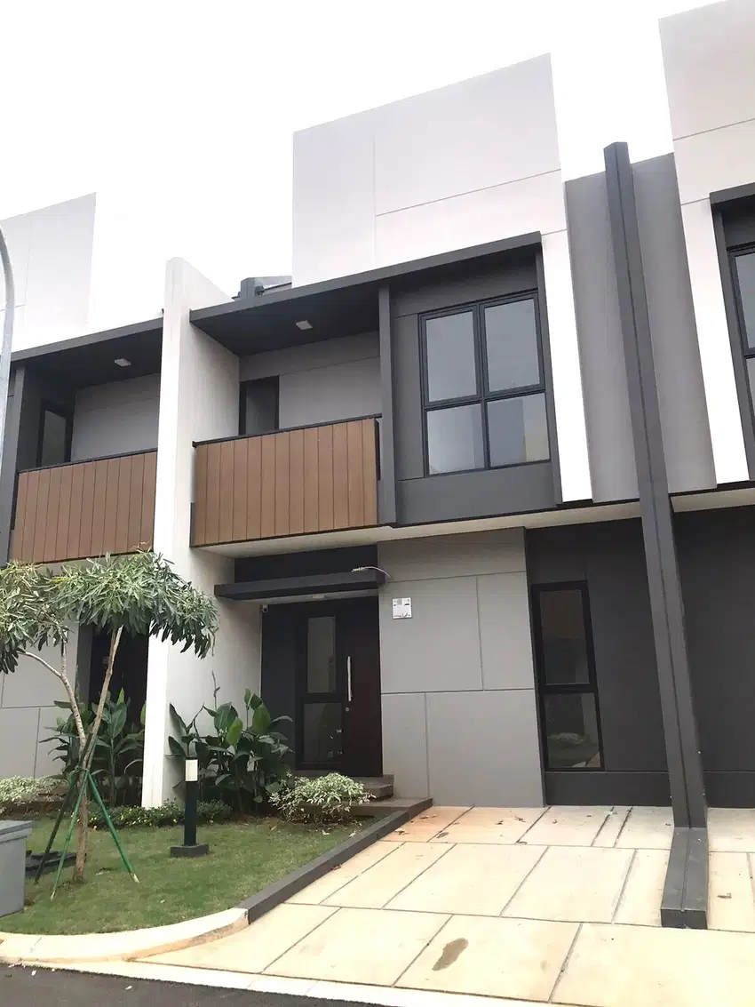 Disewakan Rumah di Cluster Regia Summarecon Crown Bekasi