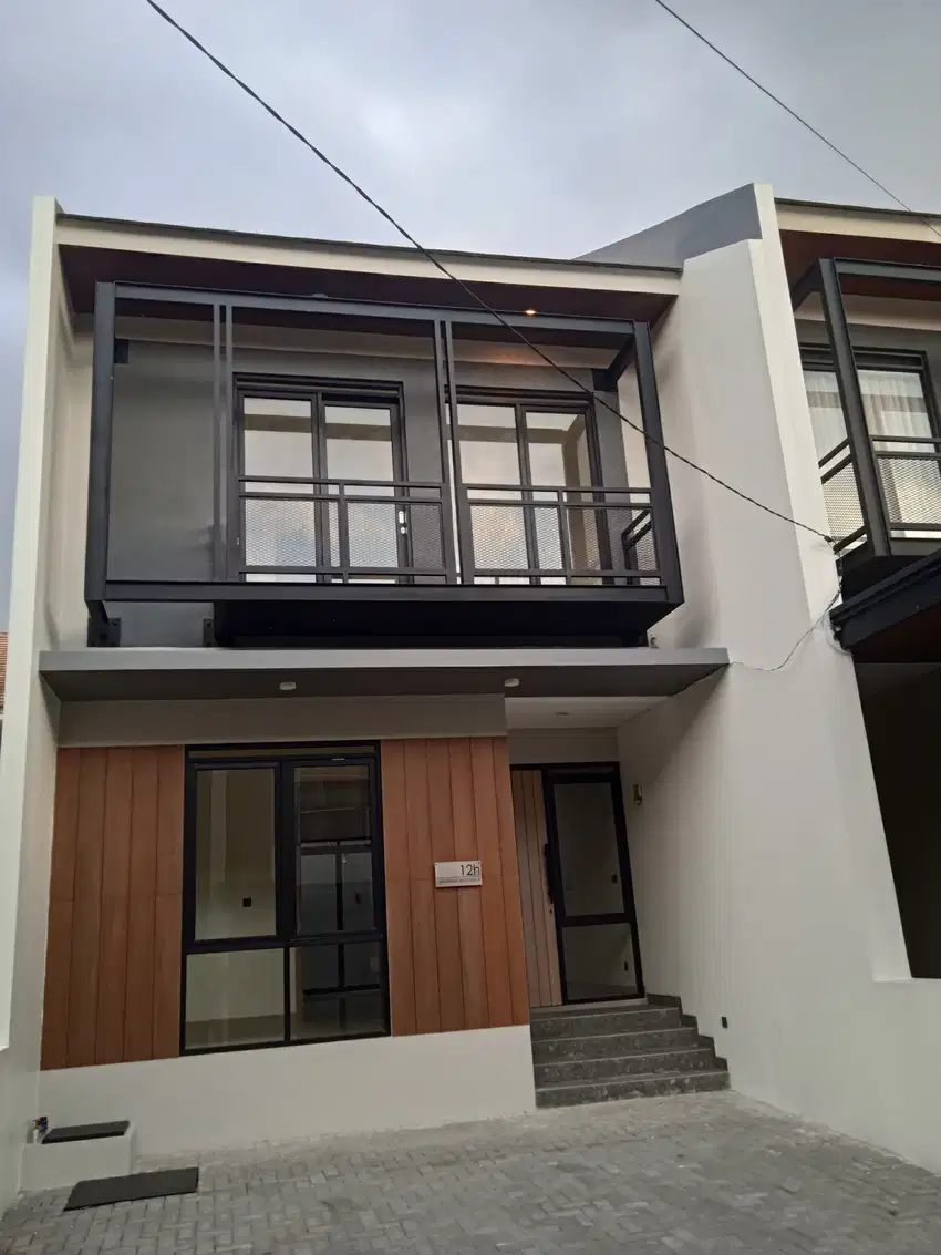 Tinggal 1 unit Rumah Mewah lokasi elite di Arcamanik dekat sport jabar