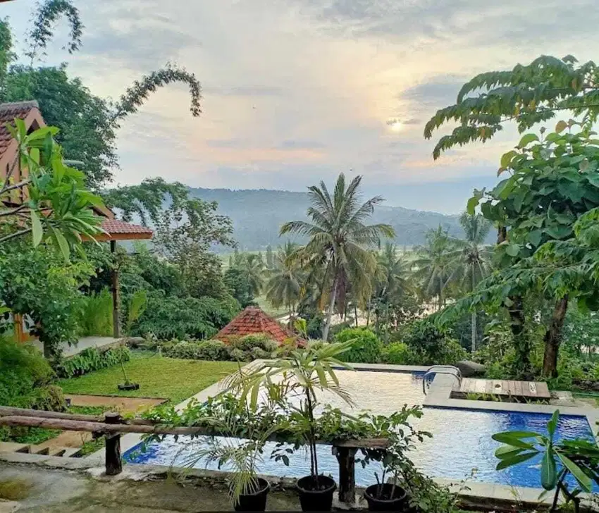 Villa Etnik + Kolamrenang View Bukit Menoreh Di Kota Jogja
