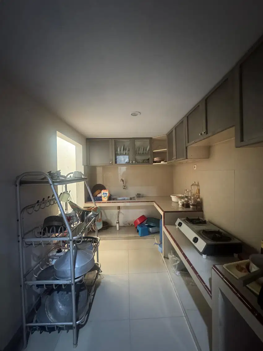 ANA RUMAH COR TINGGI UK 7X20M DI KOMPLEK DUTA MAS JELAMBAR da