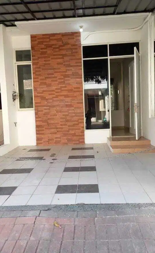 P FL Disewakan Cepat Rumah 4x15 Layar Permai PIK Min. 2 Thn