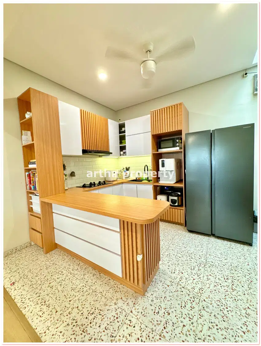 RUMAH SECOND PARADISE SERPONG CITY, SEMI FURNISHED, HARGA NEGO