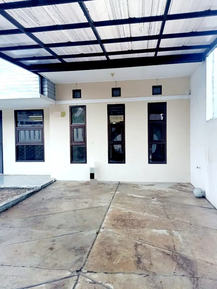 Rumah Luas Harga Murah di Katapang