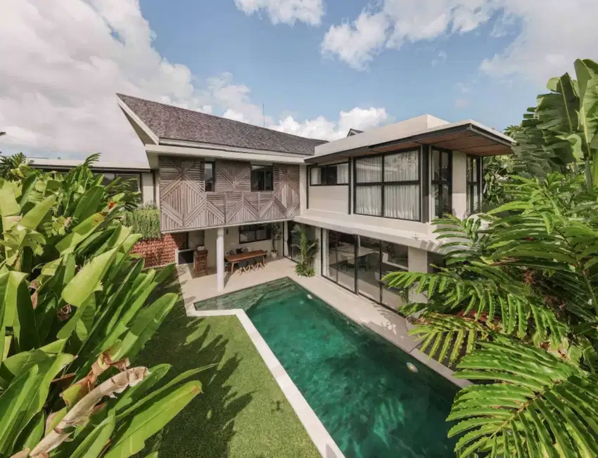 MODERN LUXURIOUS 5 BEDROOM VILLA FOR RENT IN BERAWA – BM315