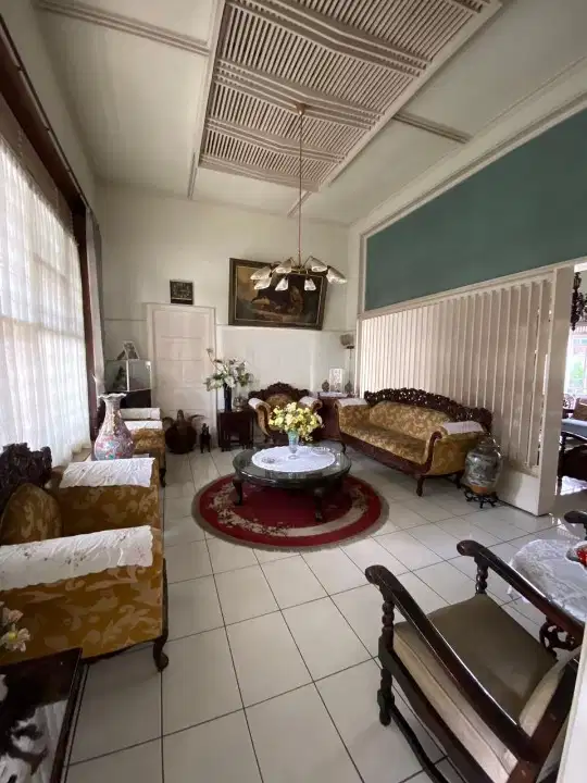 MURAH. SAYAP RIAU DEKAT BENGAWAN. RUMAH LUAS SIAP HUNI DI KOTA BANDUNG