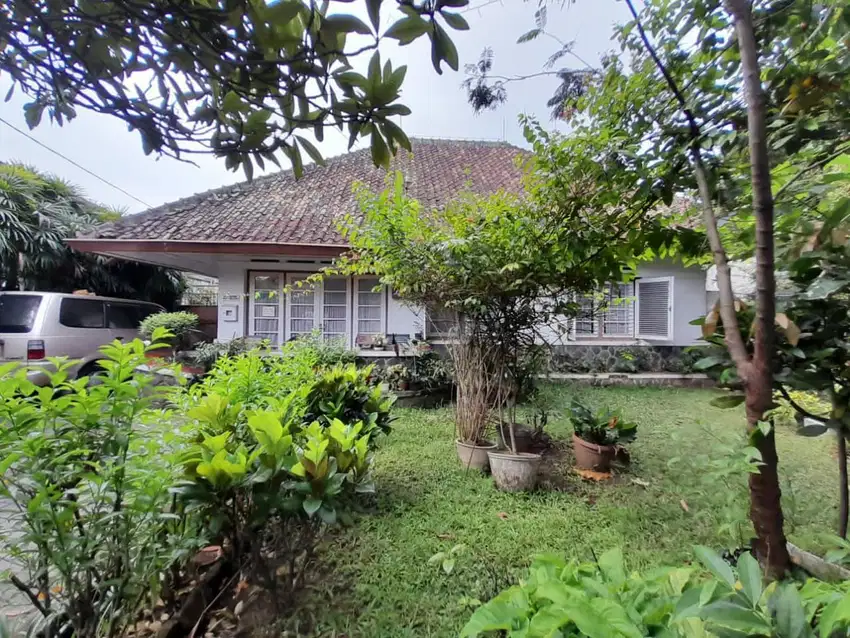MURAH, LOKASI PREMIUM, SAYAP RIAU. RUMAH BELANDA SIAP HUNI DI BANDUNG