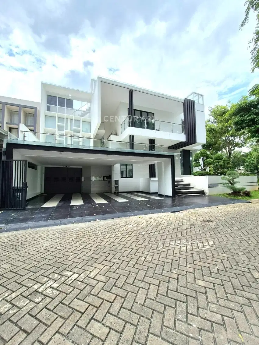 Rumah Hook Ada Kolam Renang Siap Huni Di Kebayoran 8431