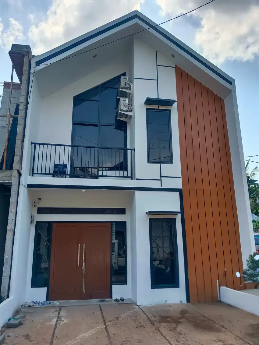Rumah mewah 2 lantai selangkah ke stadion pakansari