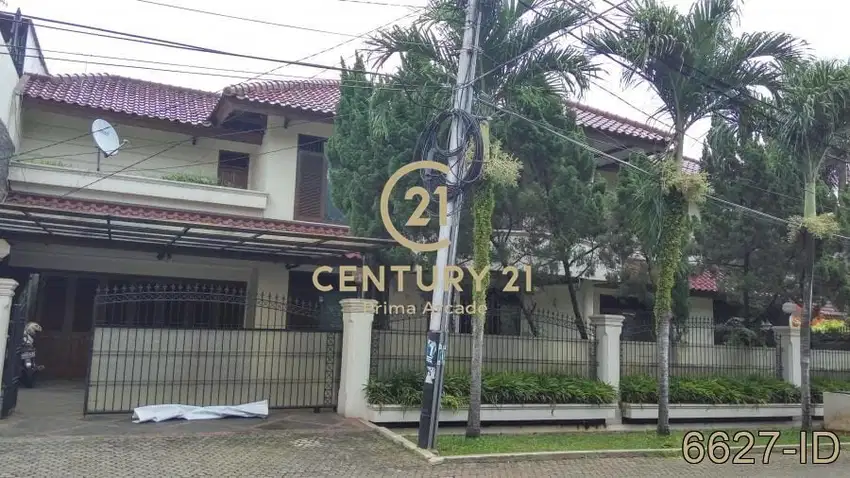 Rumah Luas Asri Rapi Terawat Strategis Di Tanah Kusir Jaksel