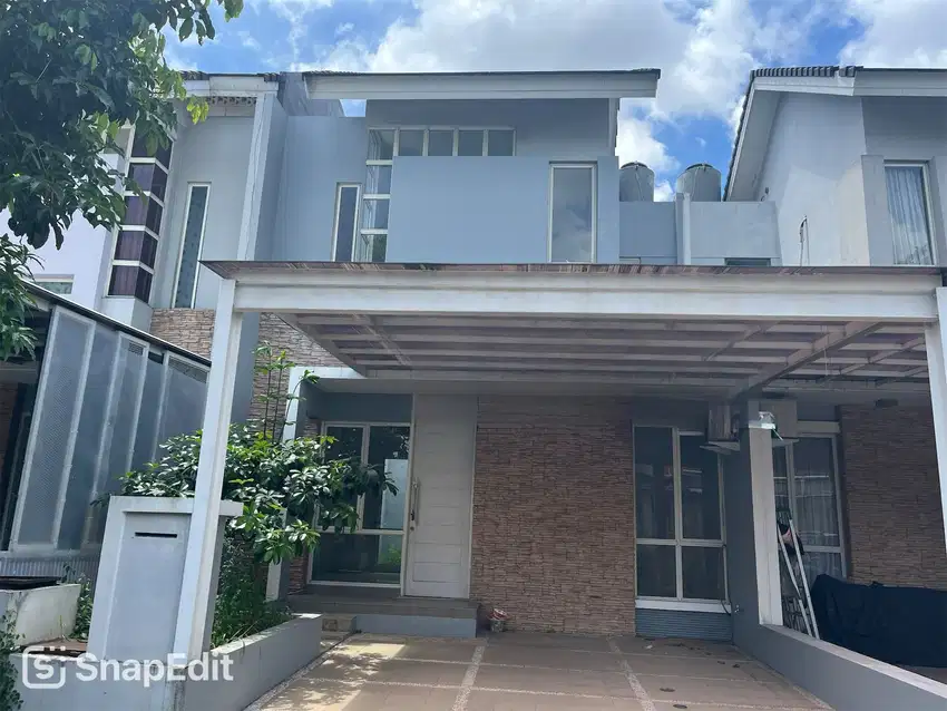 Disewakan rumah 2lt di cluster Neo Vasana Harapan Indah  Bekasi
