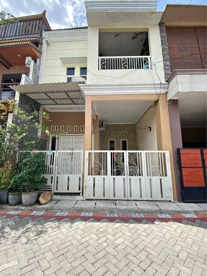 Rumah Minimalis Bagus Siap Huni Wiguna dekat UPN dan MERR