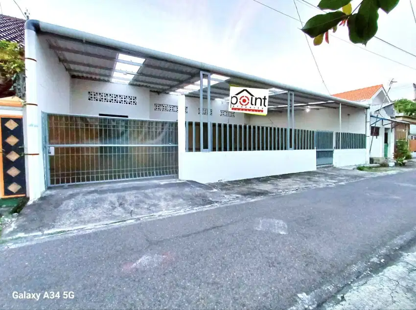 Rumah Luas Banjarsari Dekat Kota Bisa Untuk Kantor Ada AC 3 unit