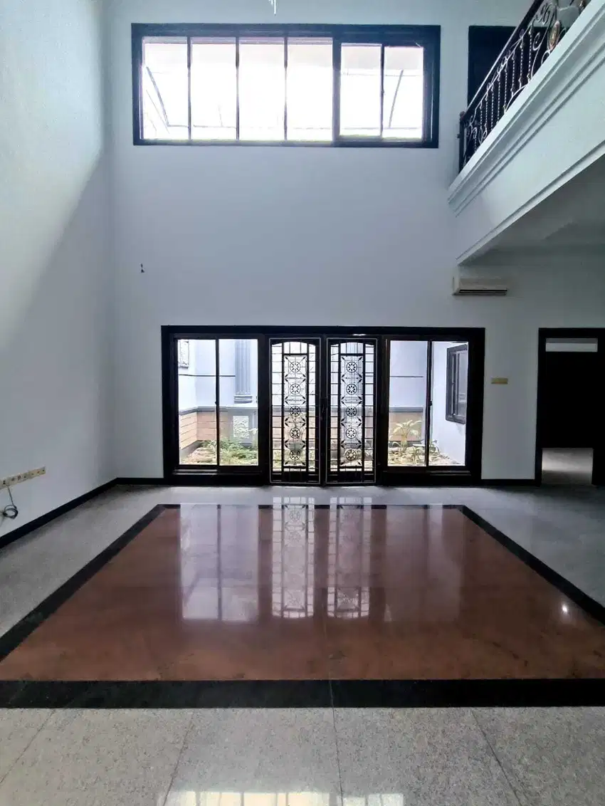 Rumah Klasik Pakuwon City Taman Mutiara