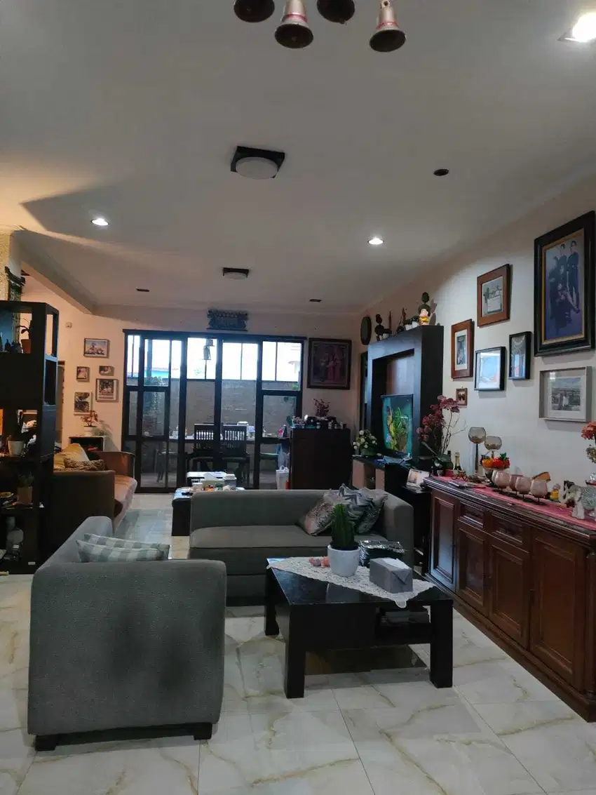 Rumah dalam Komplek Camar Bintaro Jaya sektor 3